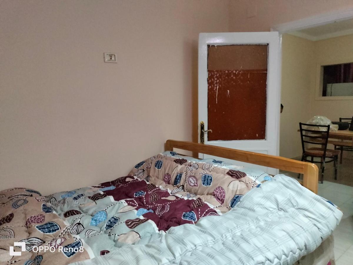Family Apartment - Next To Abdeen Palace And Museum Каїр Екстер'єр фото